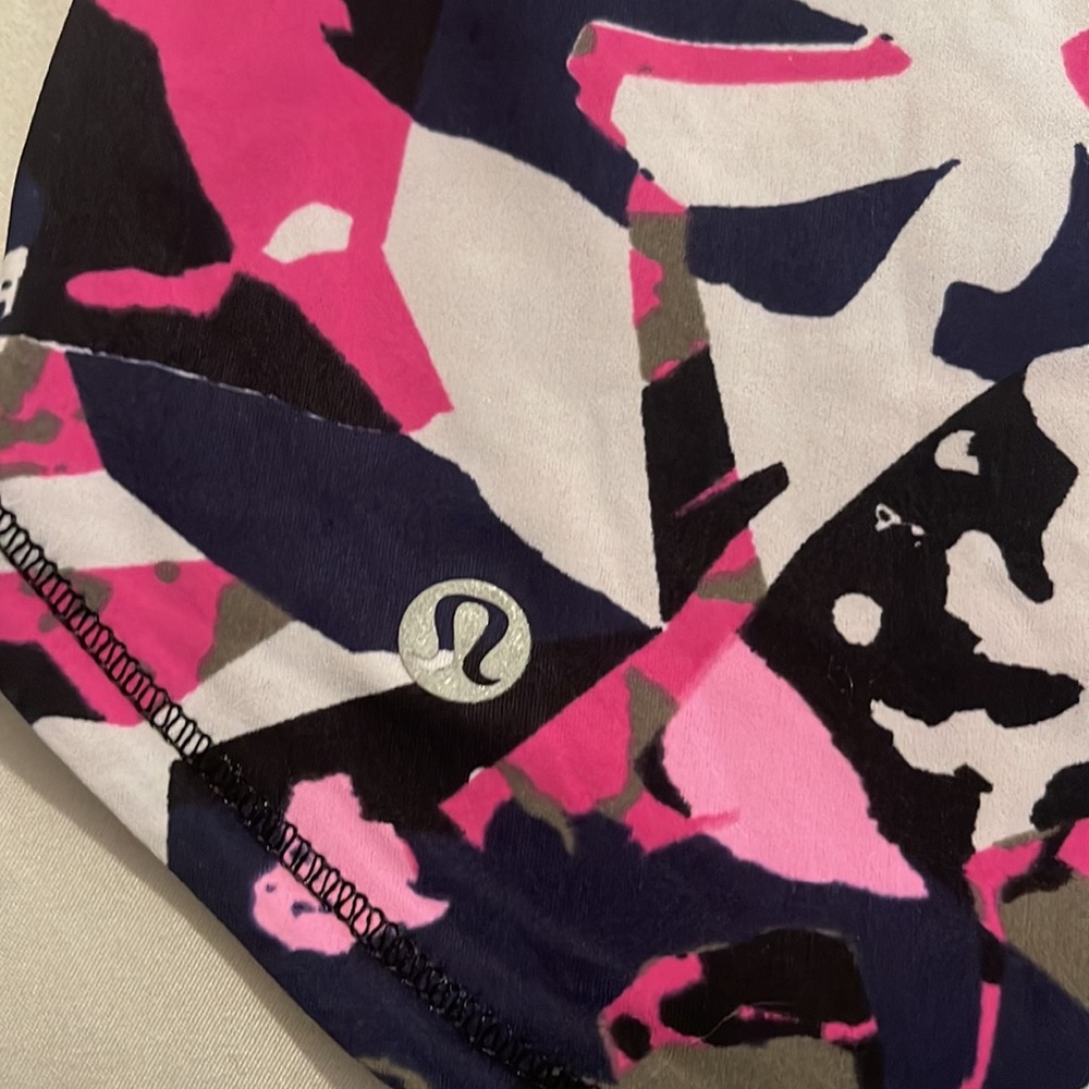 Lululemon Razorback Tank - Picture 3 of 3
